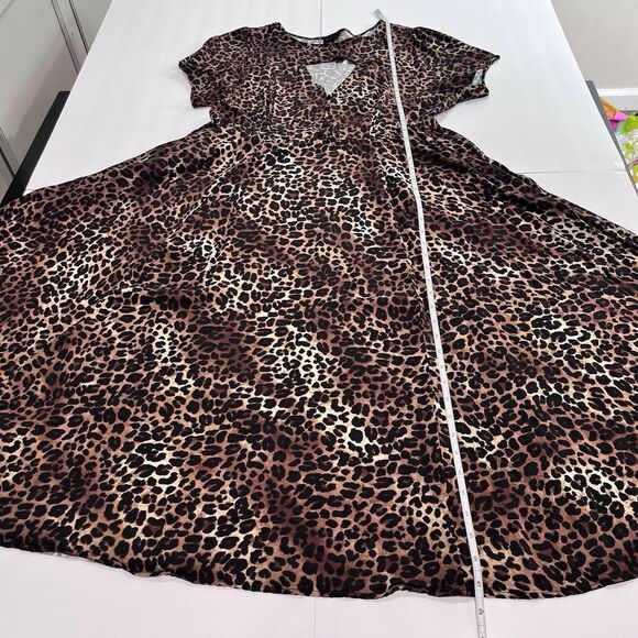 Torrid Leopard Animal Print Challis Keyhole Midi Skater Dress Size 2X - Picture 9 of 10